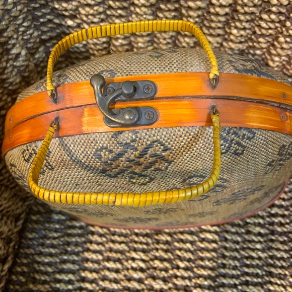 Vintage Bamboo Purse with Woven Design - Picture 2 of 4